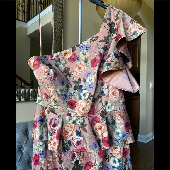 GIANNI BINI Off-Shoulder Ruffle Dress - Picture 5 of 9